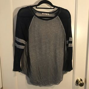 Hollister T-Shirt